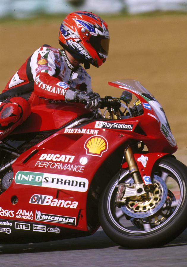 SBK2000CarlFogartyonInfostradaDucati2000teamducati4.jpeg